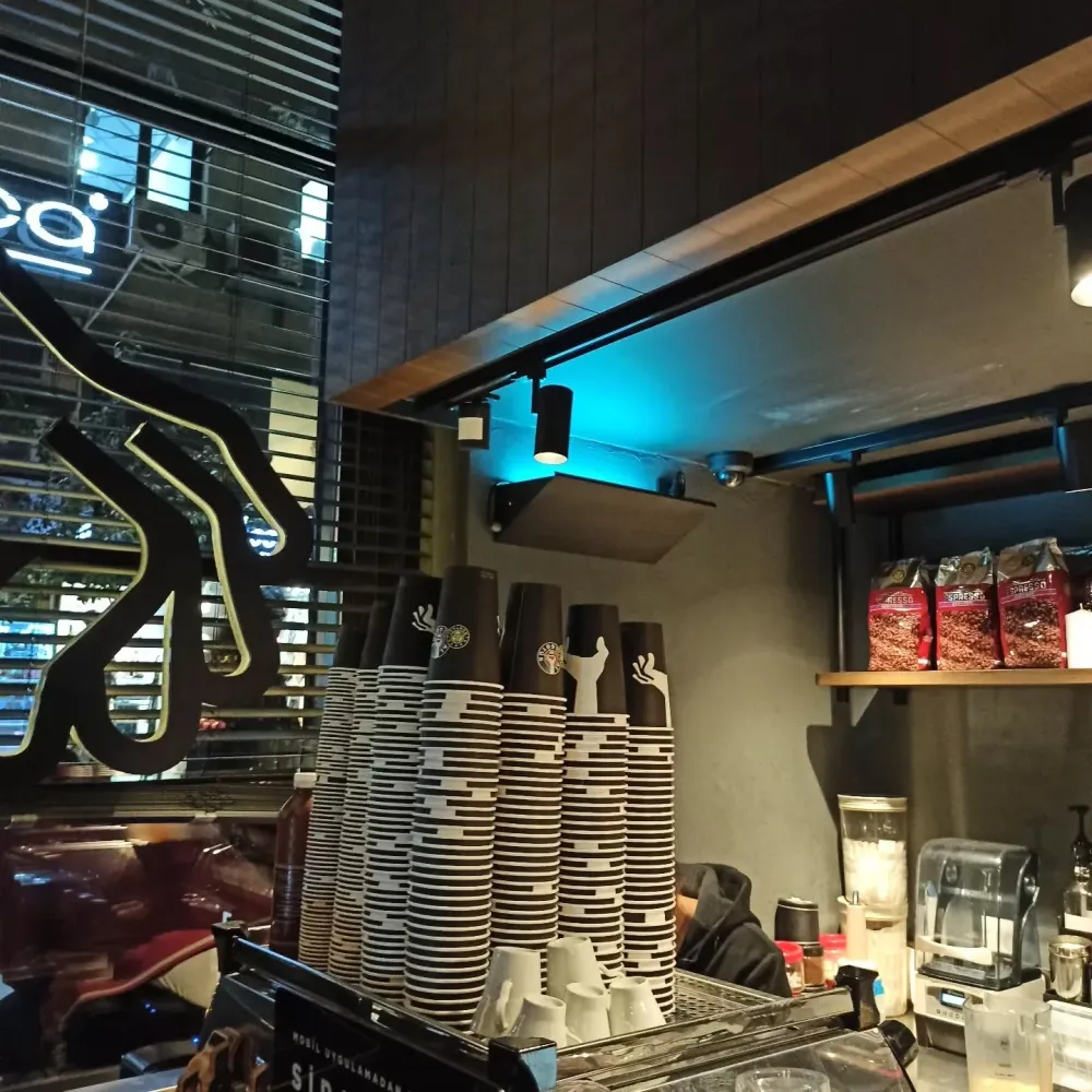 nk DECO 151 dispositivo LED UV con protezione anti-frammenti - nero - 1 pezzo