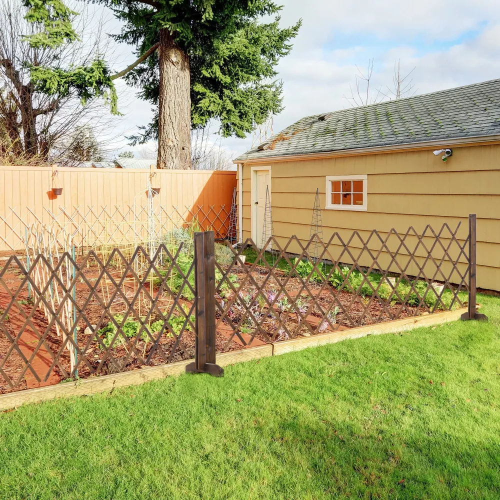 Recinzione da Giardino con Larghezza Regolabile 37-225 cm Legno Effetto Carbonizzato