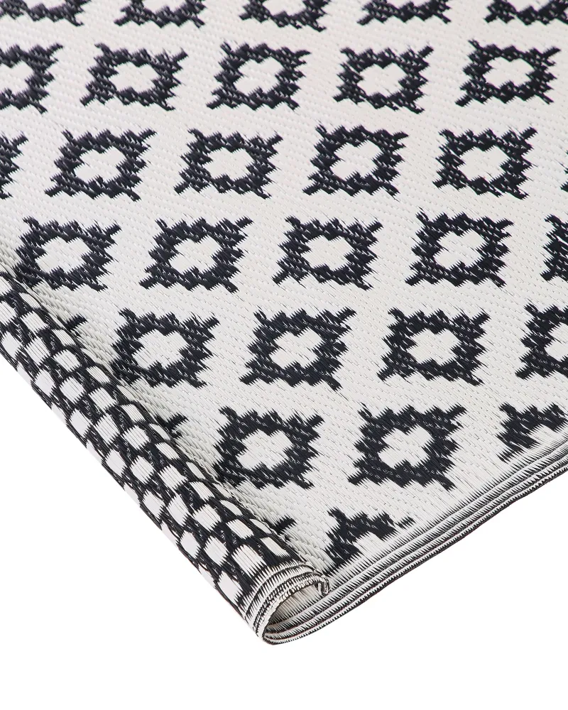 Tappeto da esterno con forme geometriche 120 x 180 cm nero THANE