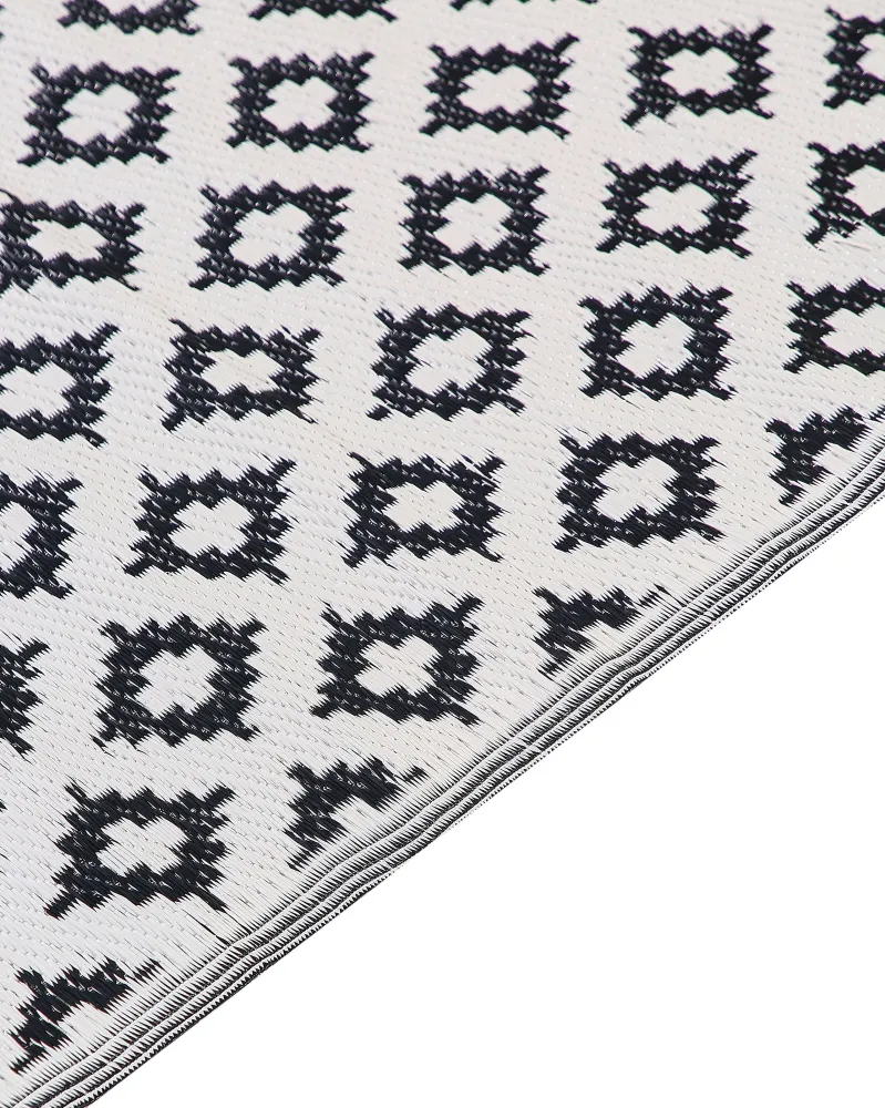 Tappeto da esterno con forme geometriche 120 x 180 cm nero THANE