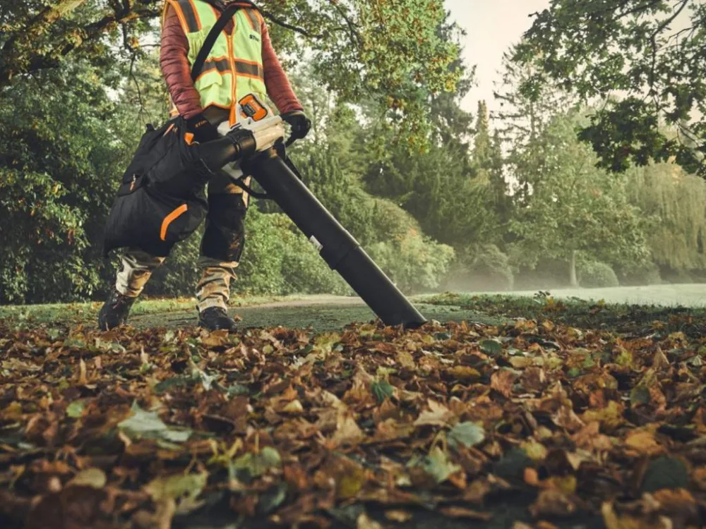 STIHL SHA 140 aspiratore - trituratore batteria