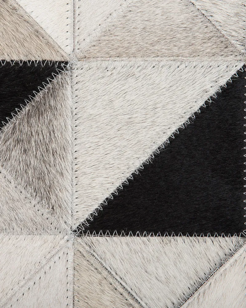 Tappeto pelle color grigio e nero rotondo ⌀ 140 cm KIRKLAR