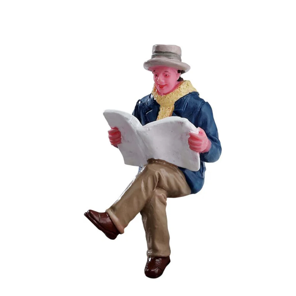 LEMAX Signore con giornale "Reading Morning Papers" poliresina H5.7 x 2.7 x 3.5 cm