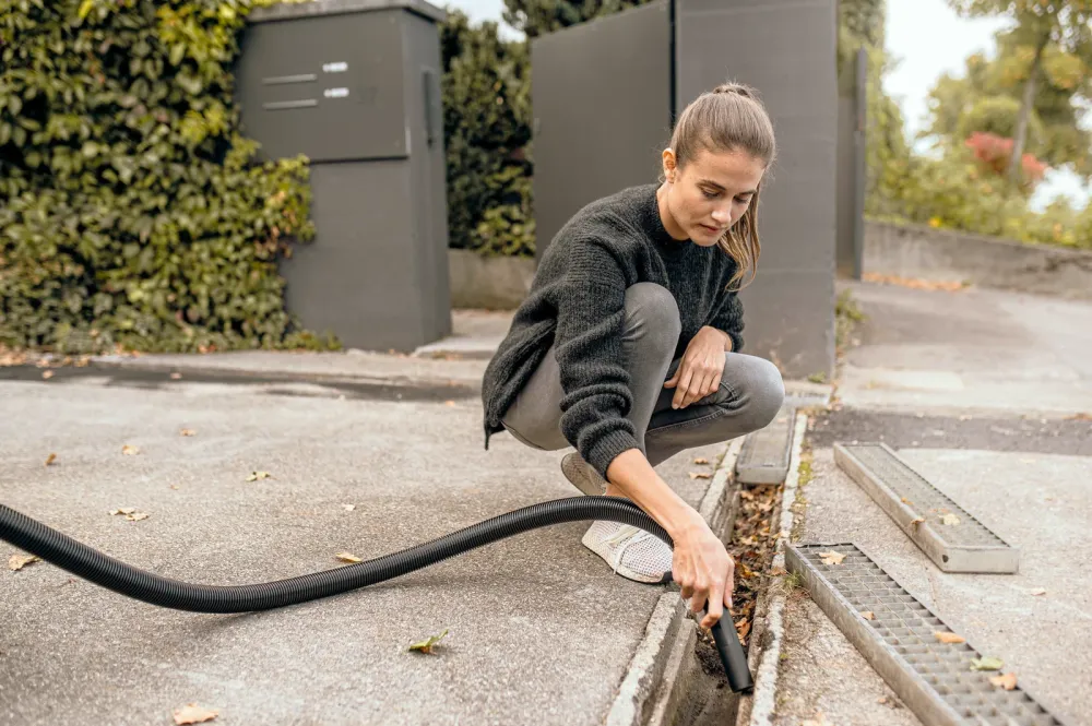 Kärcher Aspirapolvere solidi e liquidi 1000W WD 2 Plus Supply