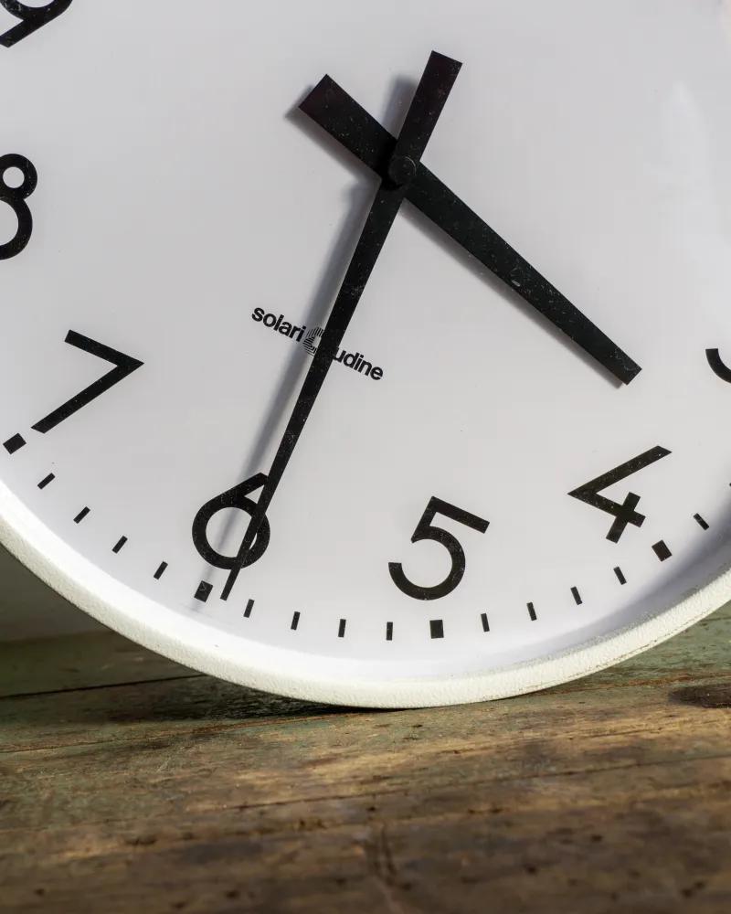 Orologio bifacciale Solari Udine con staffa – anni 70