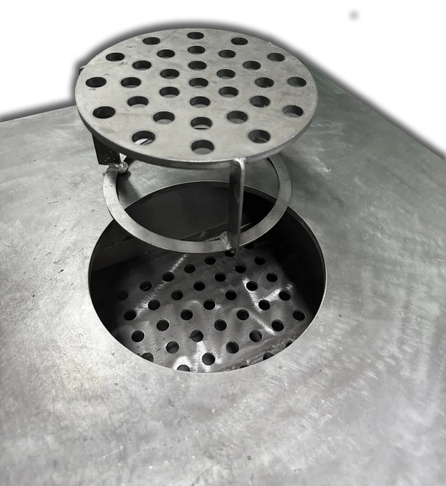 Barbecue piastra legna diametro 75x75 struttura tipo corten.