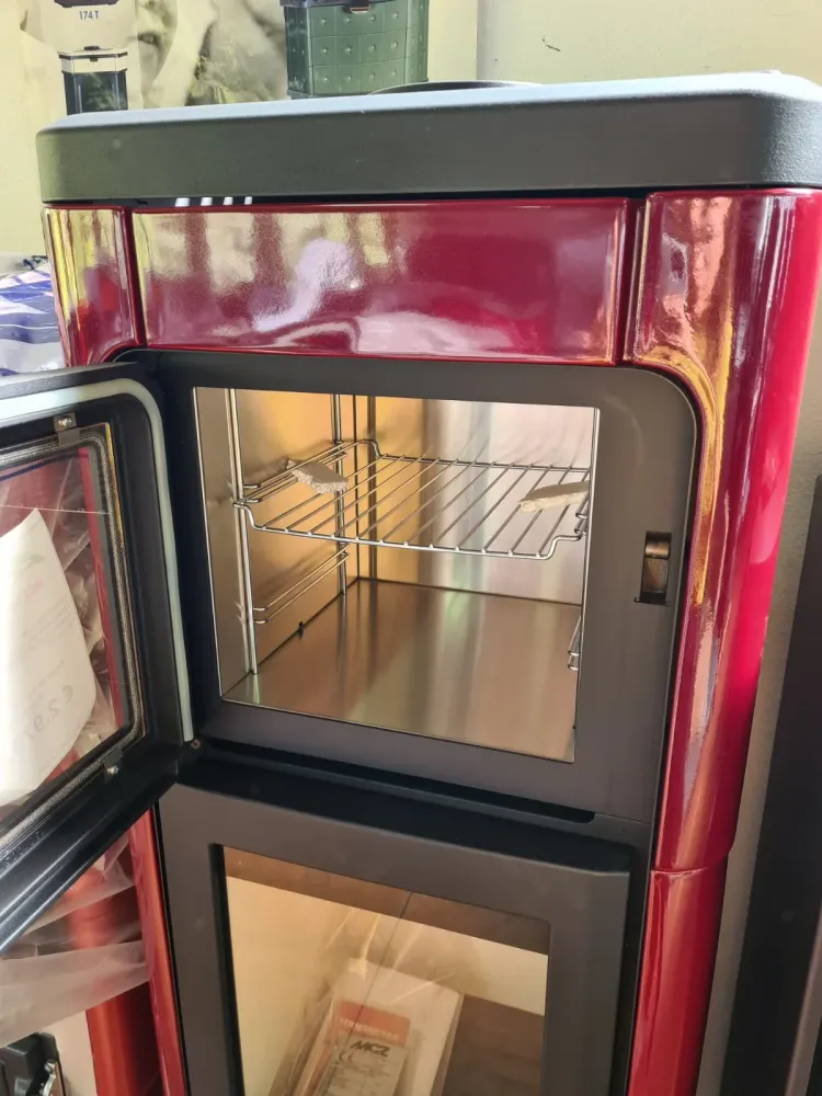 Stufa legna con forno MCZ mod. SAVA 7 Kw
