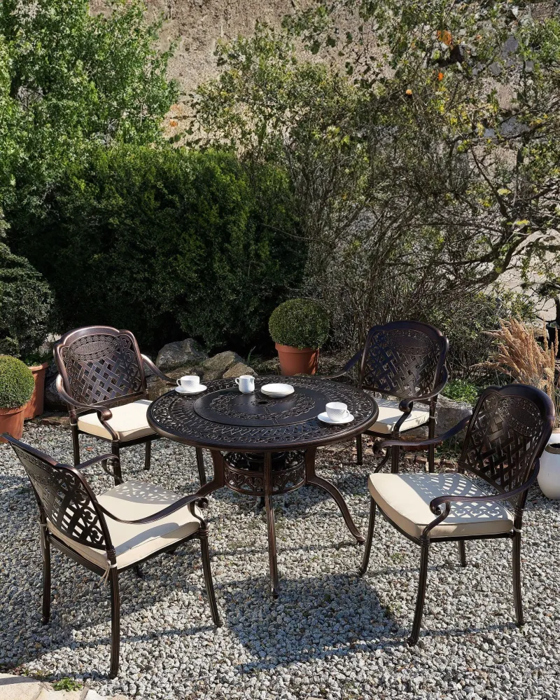 Poltrona Dondolo Set di 4 sedie da giardino con cuscini MANFRIA Metallo Marrone tenebroso