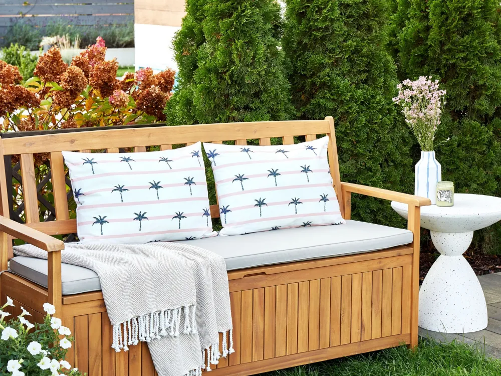 Sedia con Braccioli Set di 2 cuscini da esterno bianco 40 x 60 cm MOLTEDO