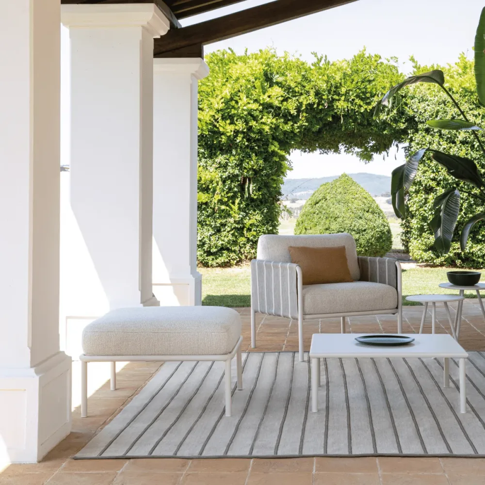 Sedia da Giardino Poltrona bassa lounge metallo "Hamptons" con cuscini cm 80x80 84h