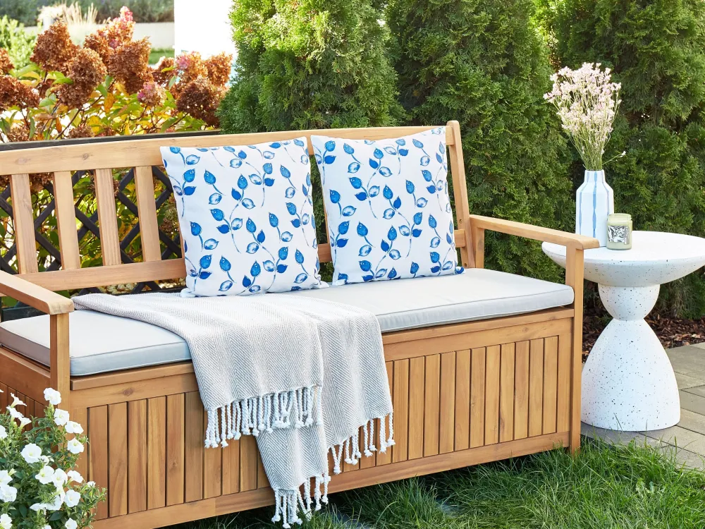 Sedia da Terrazzo Set di 2 cuscini tessuto bianco e blu 45 x 45 cm TORBORA