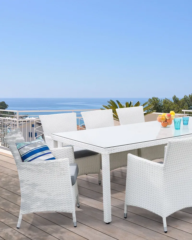 Set 2 Garden Chairs Cushions ITALY PE Rattan White | Pieghevole e Leggera