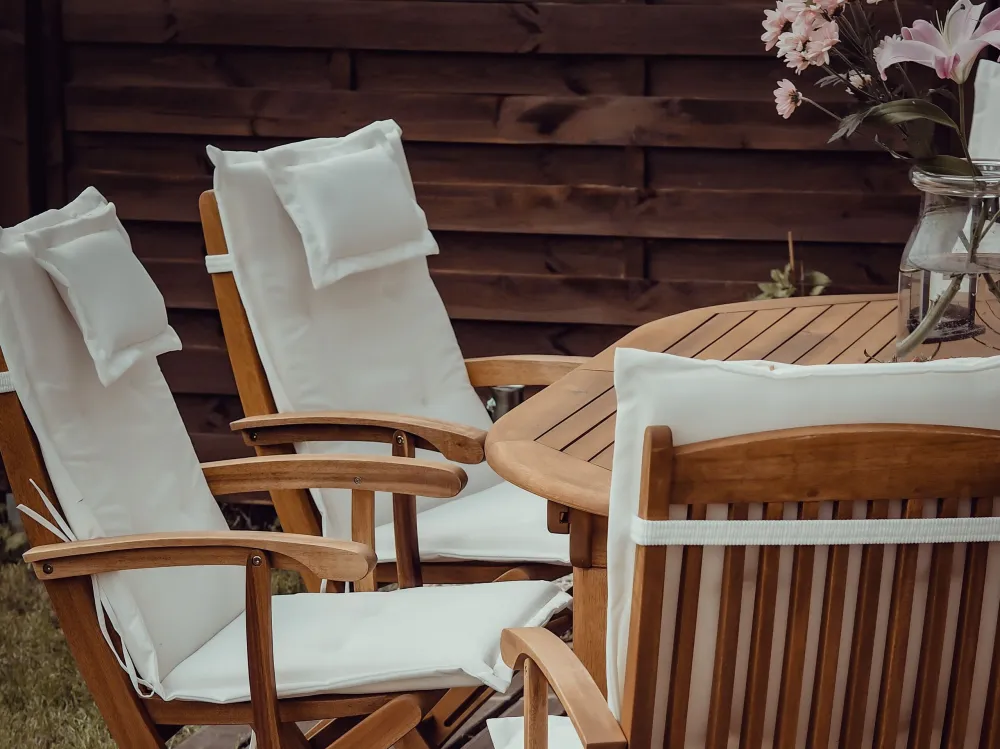 Set da giardino legno 8 posti con cuscini panna MAUI Materiale Alluminio Anodizzato