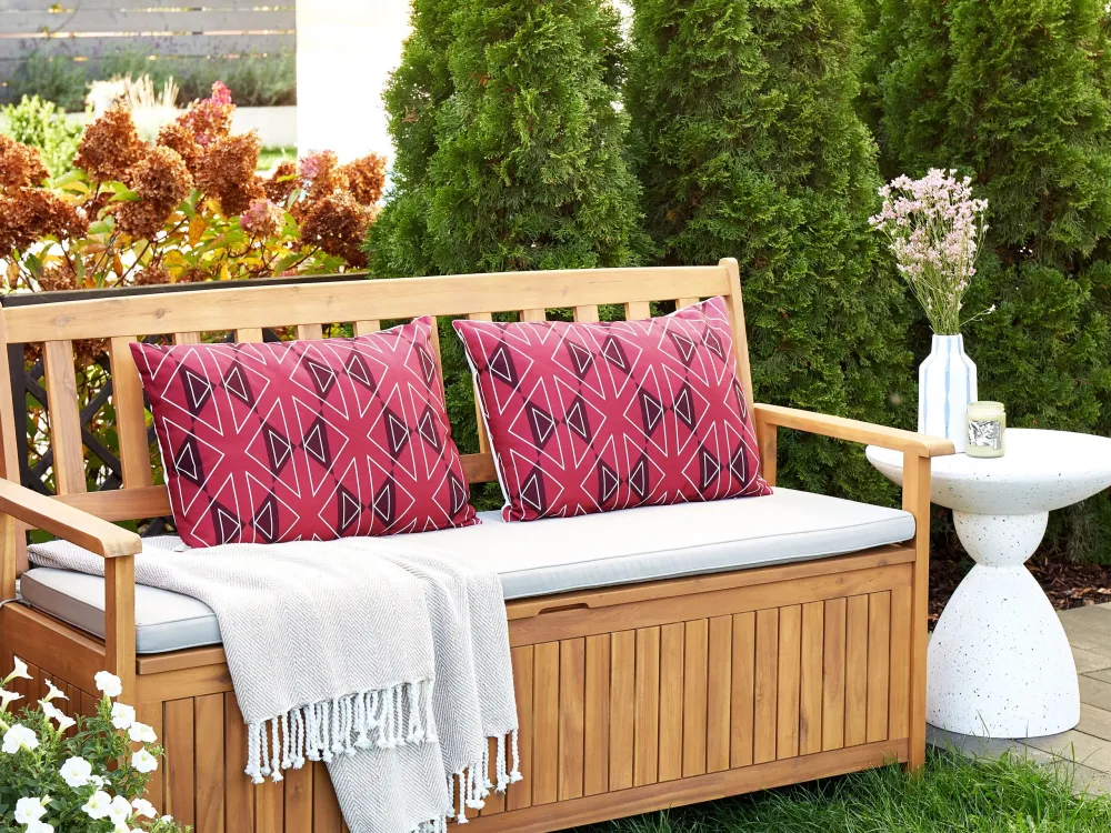 Set 2 Outdoor Cushions Geometric Pattern 40 x 60 cm Pink MEZZANO