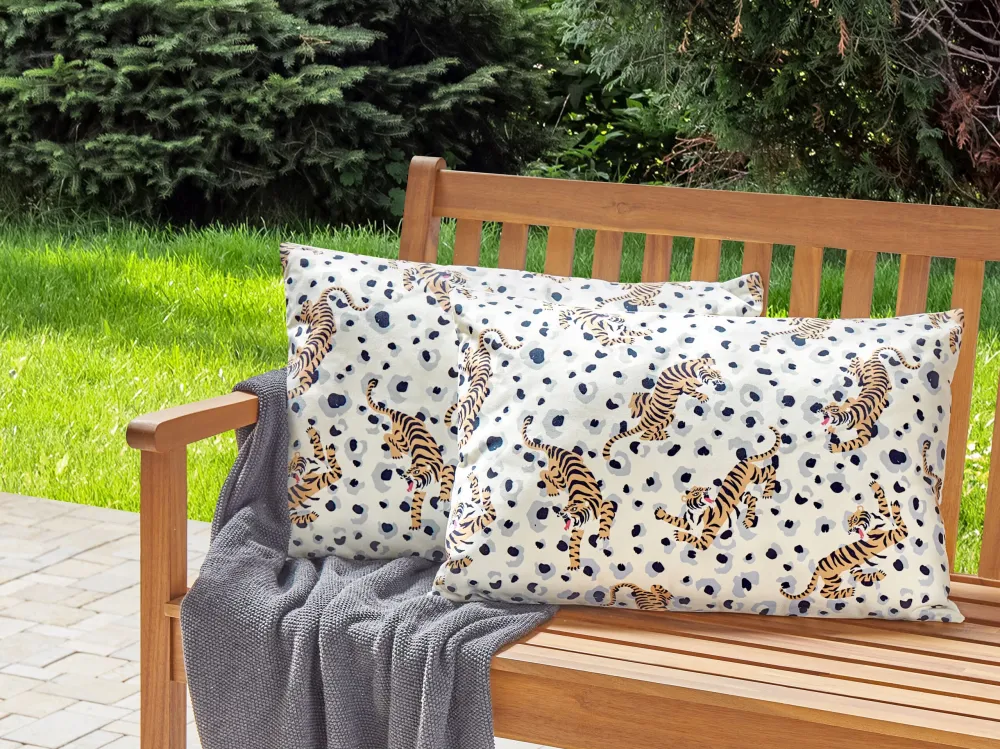 Set 2 Outdoor Cushions Tiger Motif 40 x 60 cm Multicolour ARENZANO