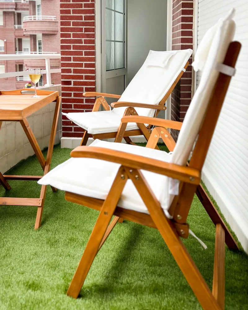 Set di 2 sedie da giardino con cuscini JAVA Legno d'acacia Bianco macchiato con Schienale Regolabile