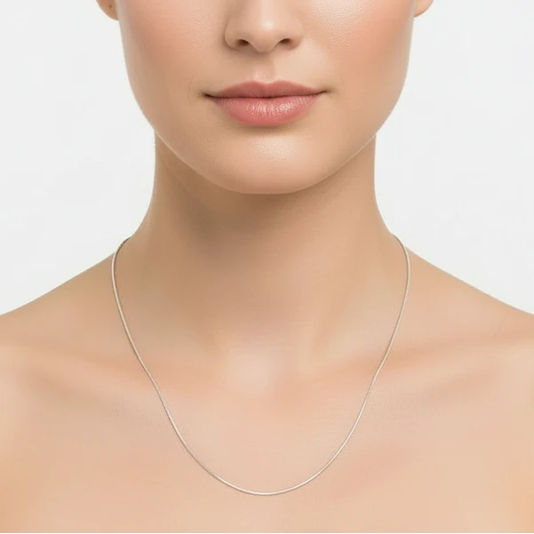 Collana filo lucente