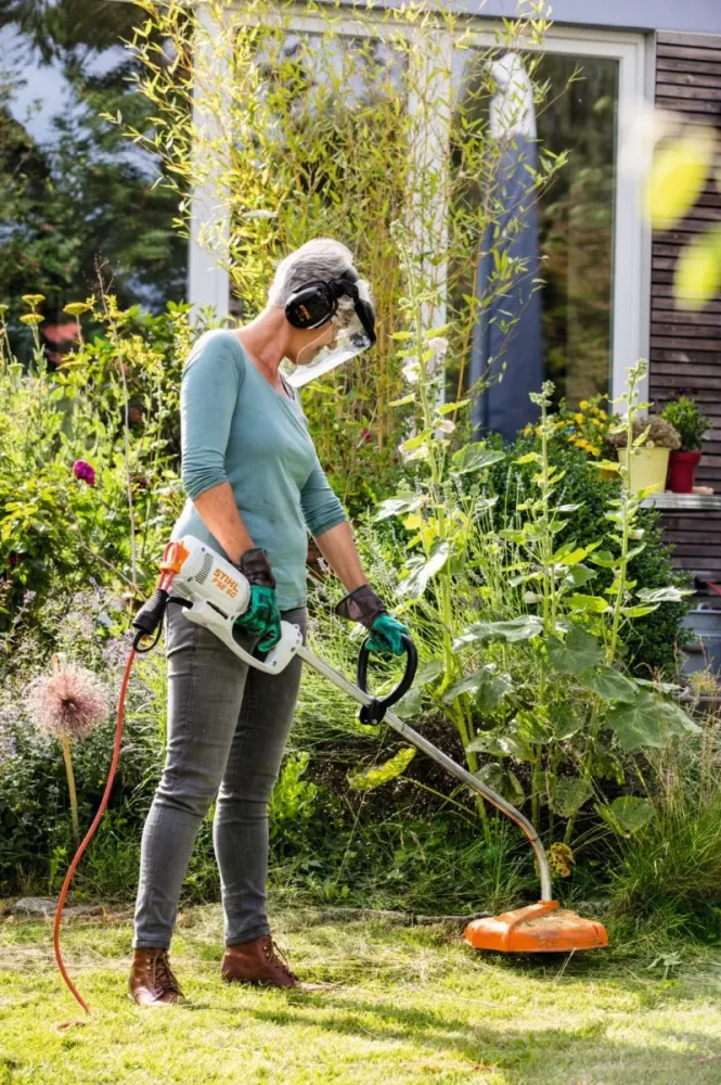 DECESPUGLIATORE TRIMMER ELETTRICO FSE 60 540 W 3.9 KG STIHL