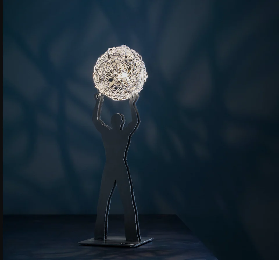 Fil de Fer Uomo della Luce S lampada da tavolo sfera filo d'alluminio naturale