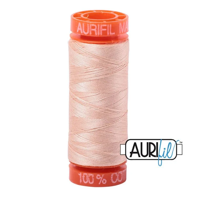 filo | aurifil | 50wt 220yd | carne