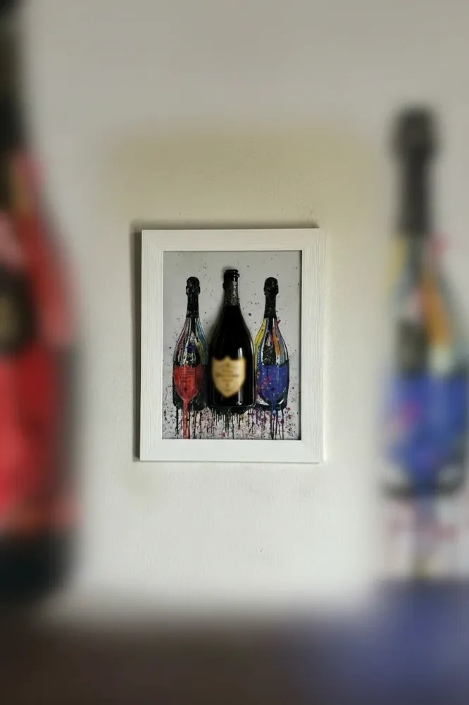 Quadro "Champagne on Wall" - Arredo Design Artigianale di Grande Impatto