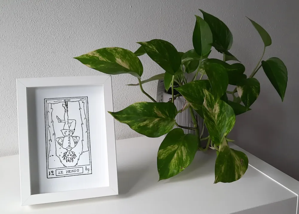 Quadro inciso su vetro – L'Appeso | Collezione I Tarocchi