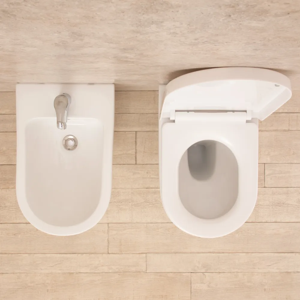 Sanitari Filo Parete Vortix WC senza brida con Seduta e Bidet