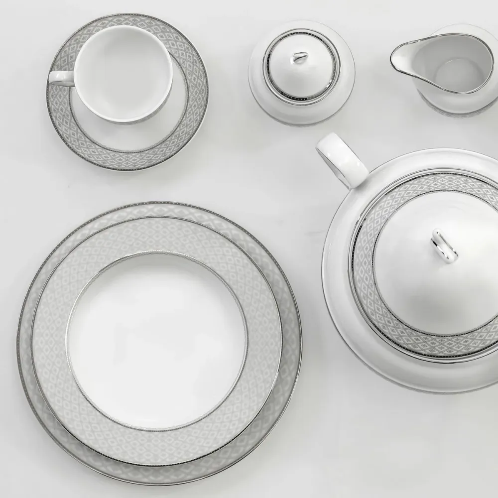 Servizio piatti e caffè con decoro filo platino fine porcellana - Carisma