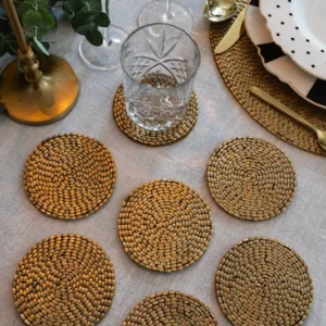 Set di sei sottobicchieri dorati ricamati con filo