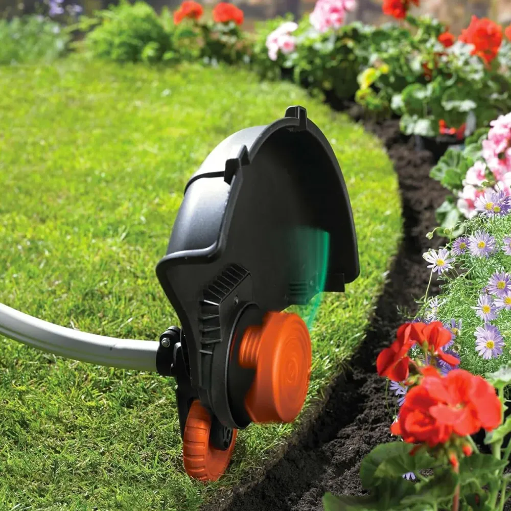 Tagliabordi filo 800W taglio 33 cm Black+Decker GL9033-QS