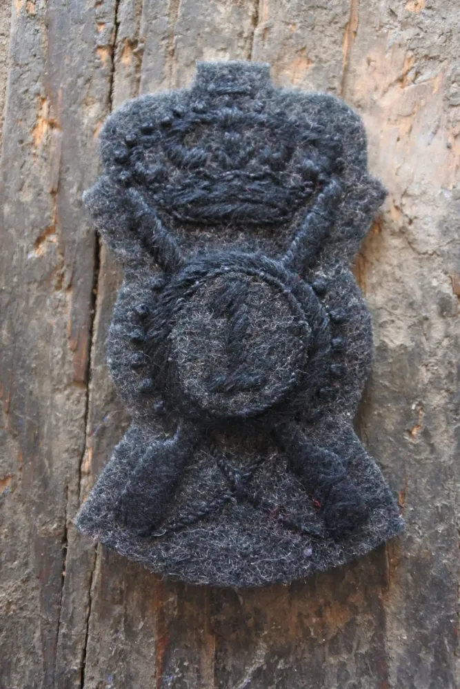 WW2 RIPRODUZIONE FREGIO BUSTINA FANTERIA 1° REGGIMENTO FILO NERO