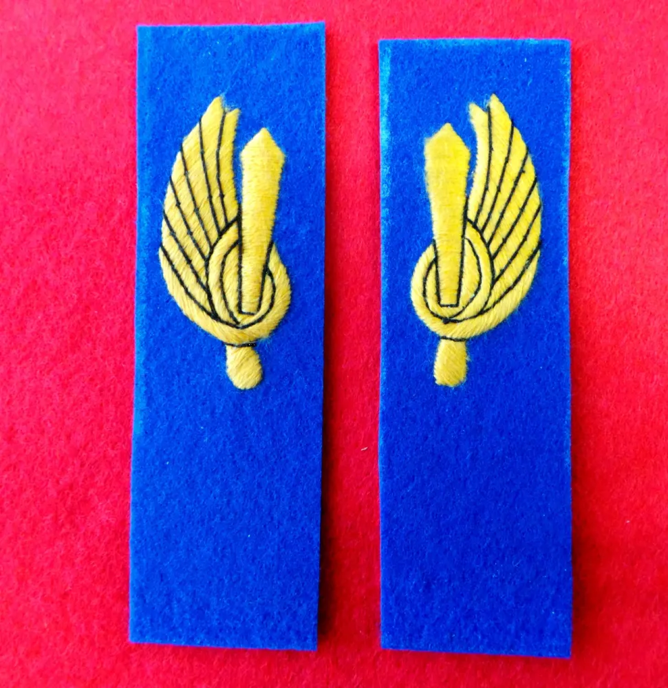 WW2 Riproduzione Mostrine Reparto Paracadutista ricamo Filo Giallo
