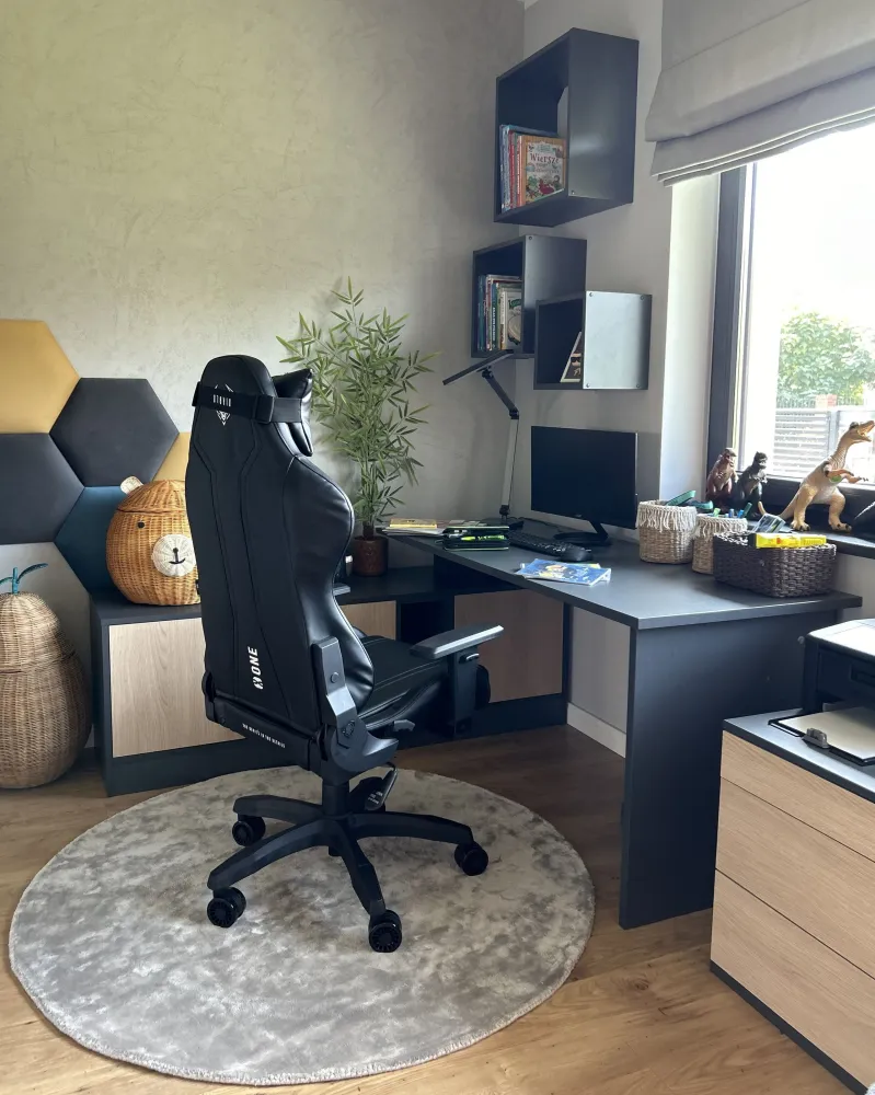 Tappeto viscosa grigio evidente ø 140 cm GESI II con Cornice Legno