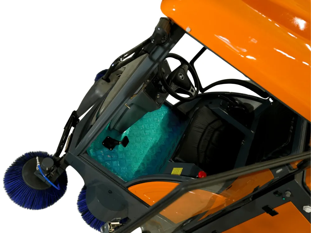 Spazzatrice con cabina Graefer KM180-PRO inclusa idropulitrice