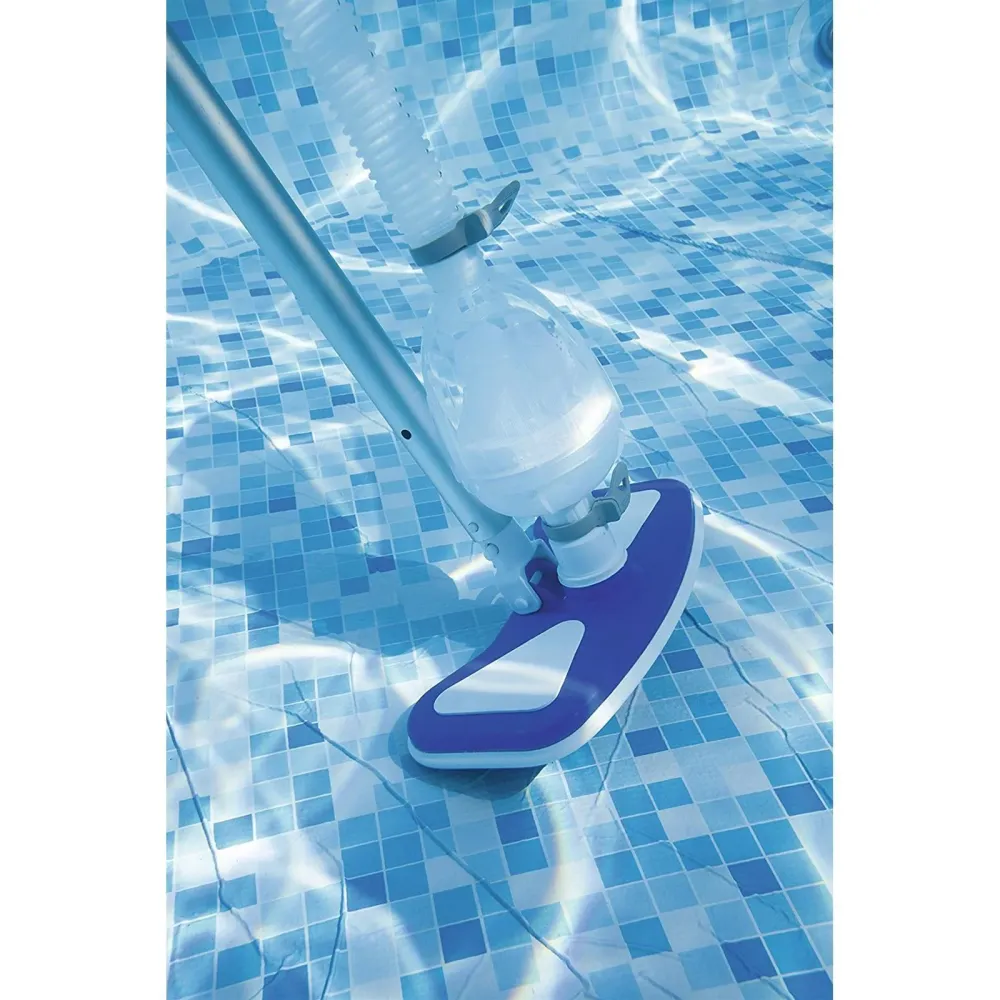 Kit completo di mantenimento "de luxe" per piscine con Aspirafango, Retino, Skimmer, asta Telescopica