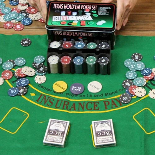 Set Kit Texas Poker Holdem Scatola 200 Fiches Chips con Tappeto da Gioco