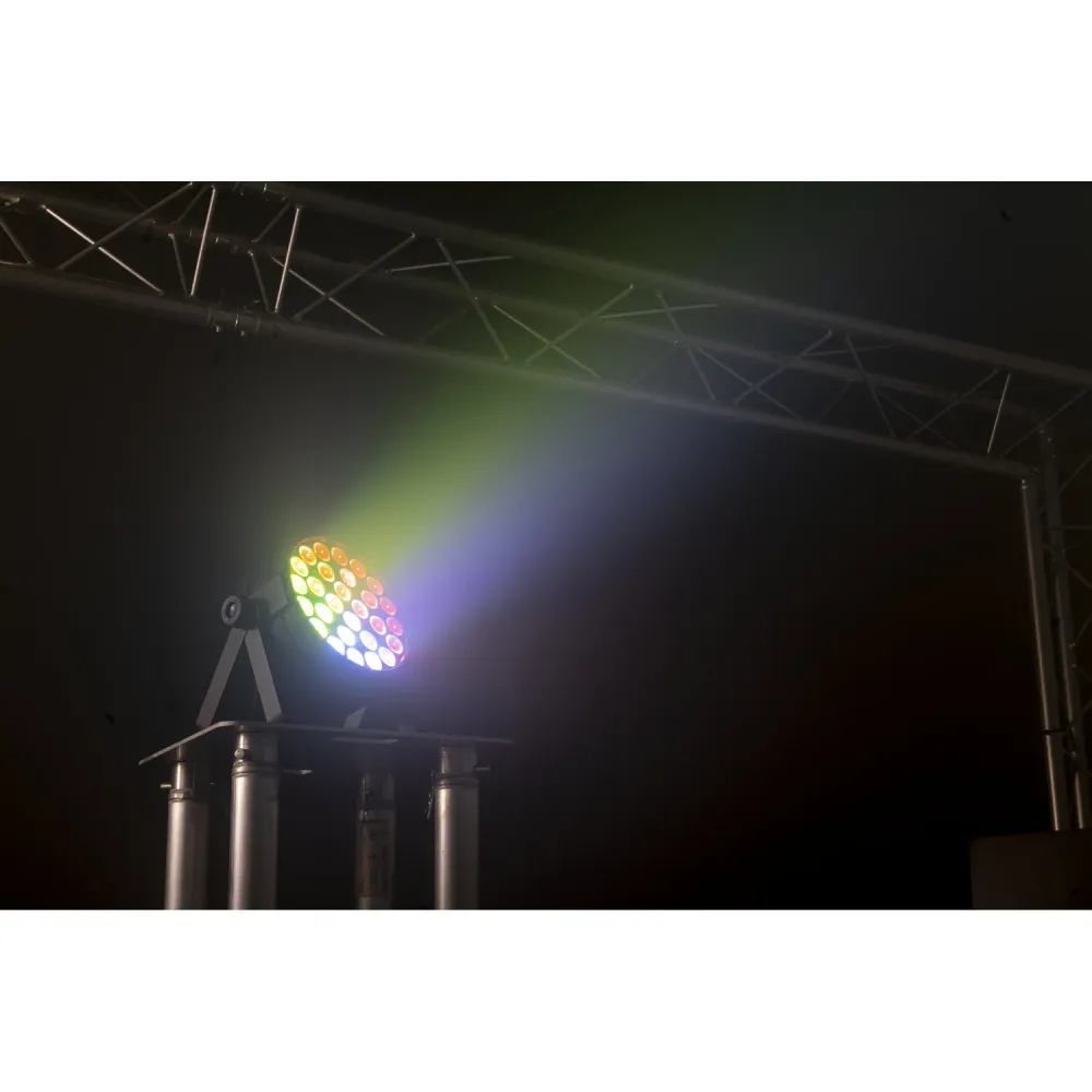AFX RGBW Led Par con Zoom (28x10W)