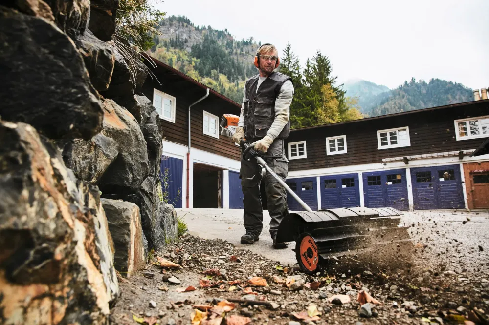 Stihl - Kombi Scoppio Km 131 R