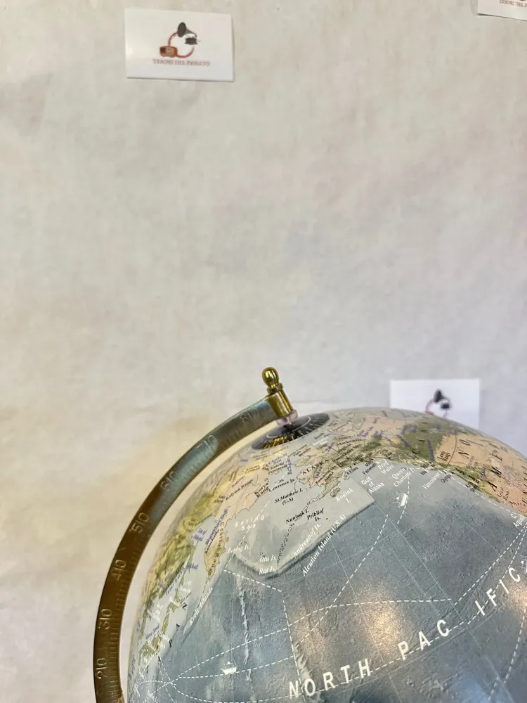 Mappamondo Vintage Blu con Base Legno – Globo Terrestre Elegante da Tavolo per Arredamento e Studio