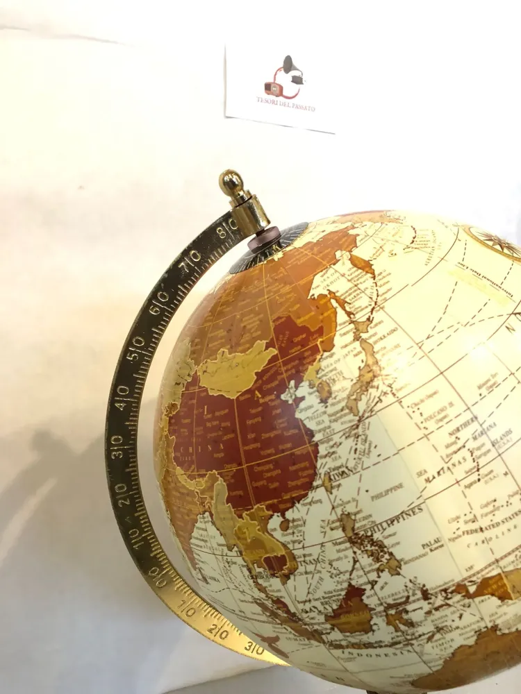 Mappamondo Vintage Seppia con Base Legno – Globo Terrestre Retrò da Tavolo per Arredamento e Studio