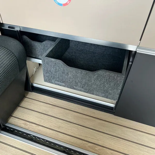 Set di armadietti per Mercedes Marco Polo (su ordinazione)