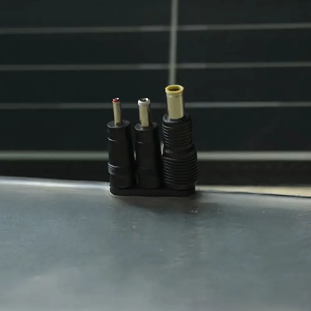 Totalsolar 100 Pannello solare pieghevole con 2 Uscite USB- e 1 USB-C