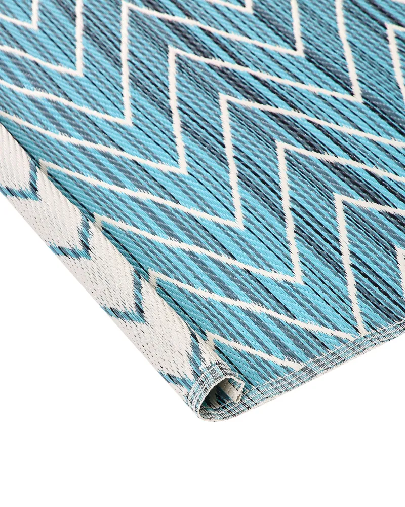 Tappeto da esterno blu con motivo zig zag 120 x 180 cm BALOTRA dalla Francia