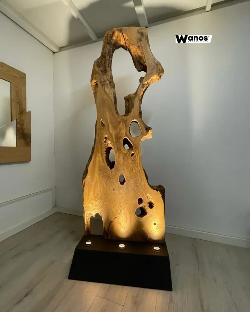 Piantana di design realizzata sezione legno massello di ulivo secolare con base acciao