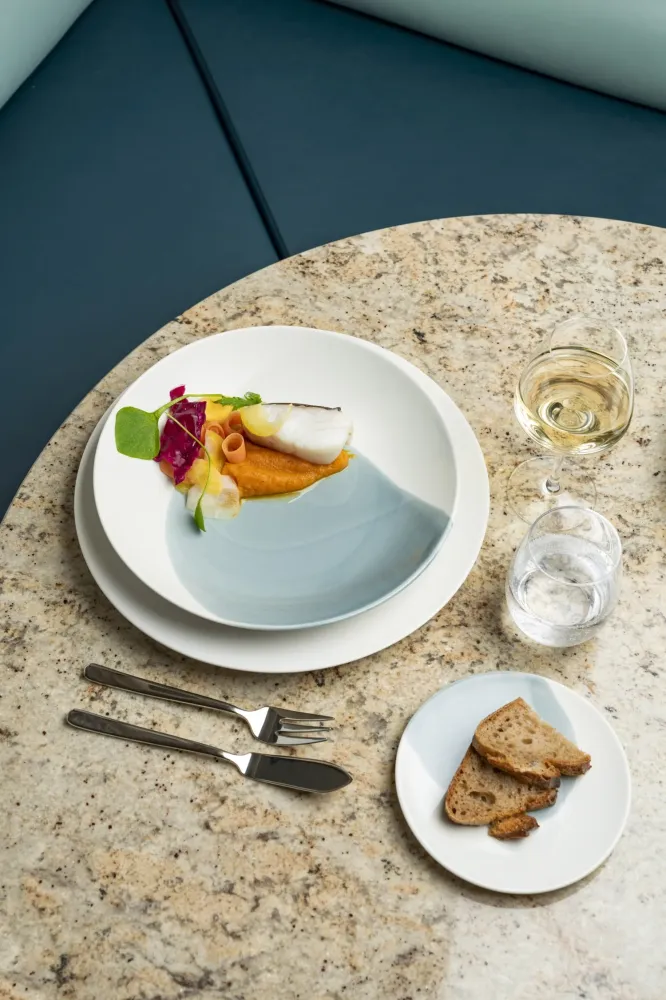 Piatto da dessert Confluence D21,5 cm alabastro fiordo bianco
