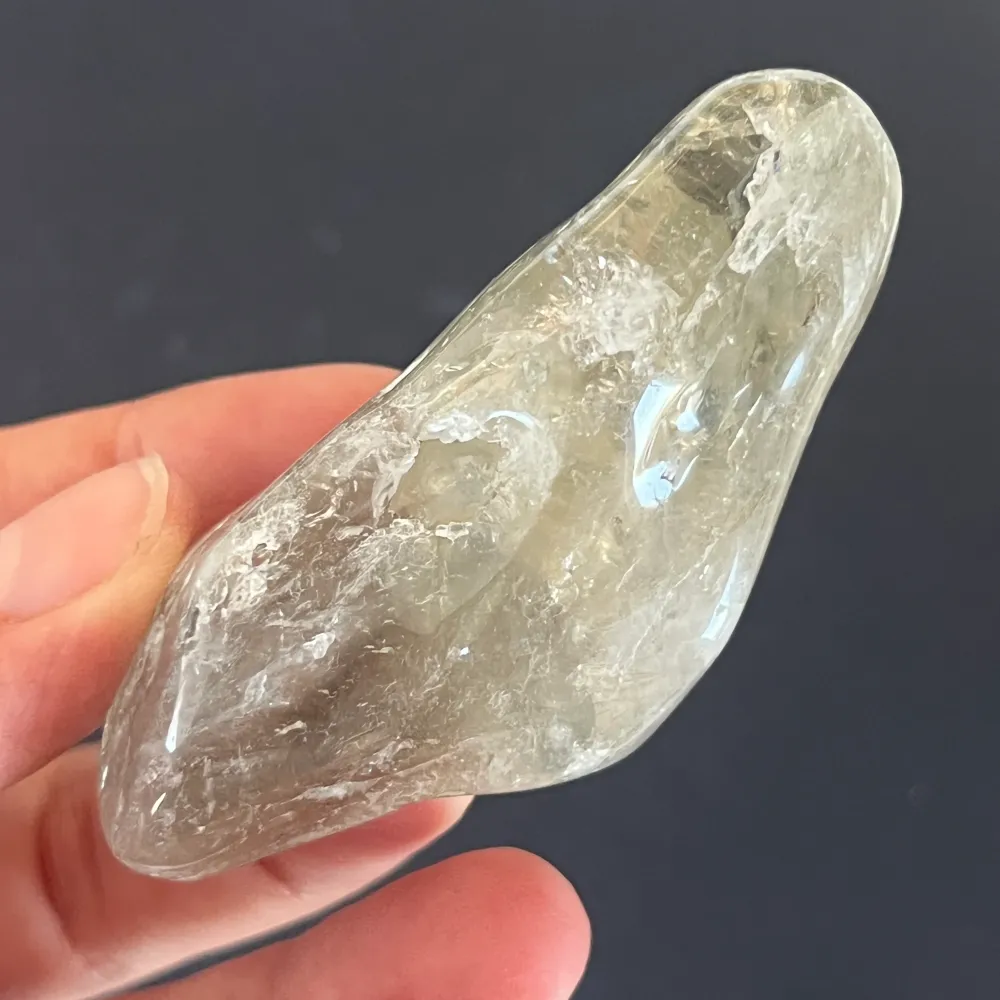 Ametista verde (prasiolite) levigata - unica | Modello 1