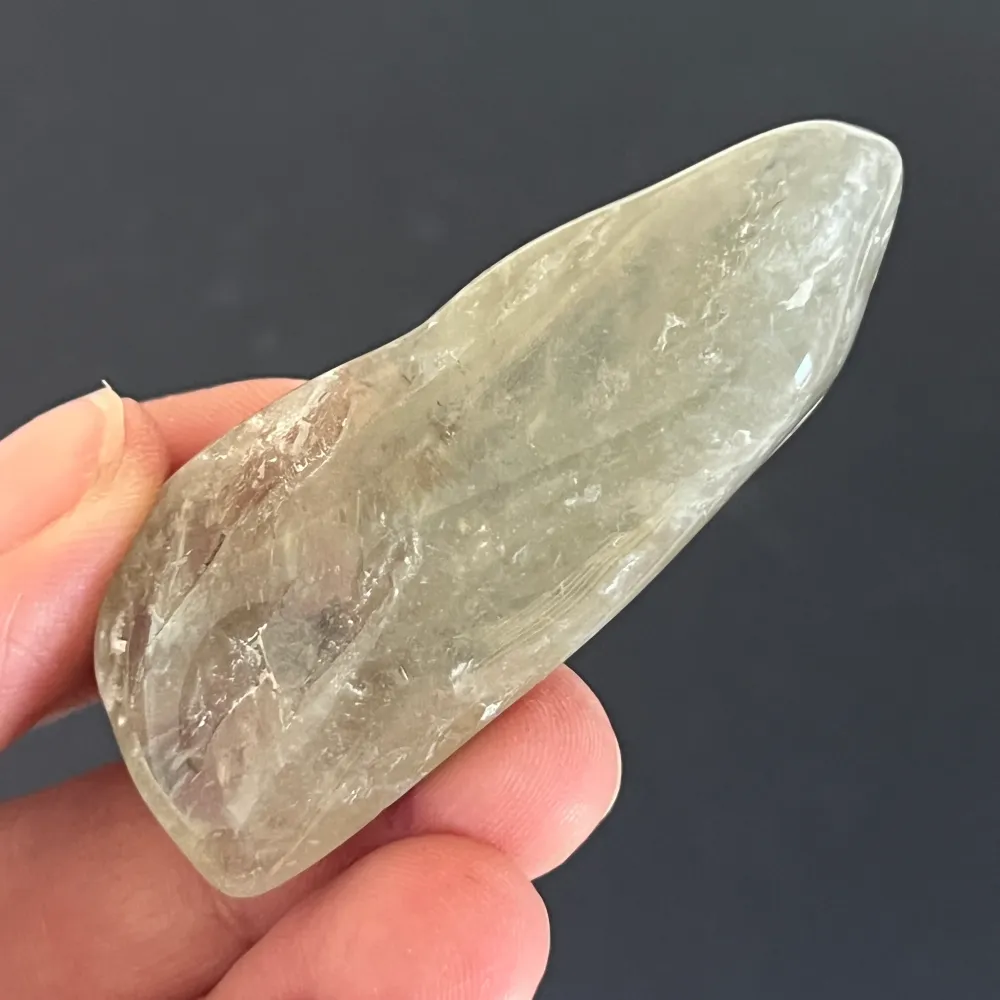 Ametista verde (prasiolite) levigata - unica | Modello 5