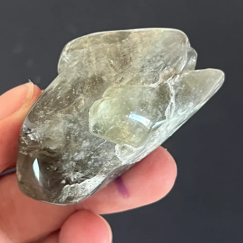 Ametista verde (prasiolite) levigata - unica | Modello 3