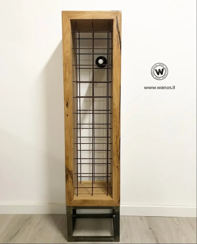 Portabottiglie di design da terra “Iron-Wood” legno massello di rovere su base ferro corten