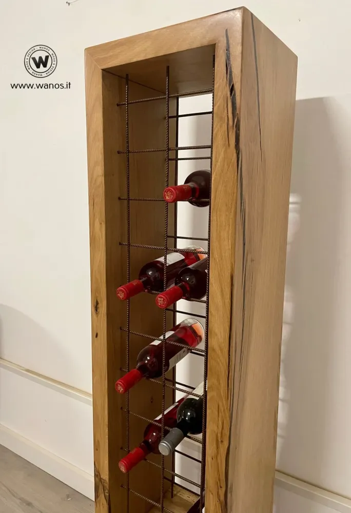 Portabottiglie di design da terra “Iron-Wood” legno massello di rovere su base ferro corten